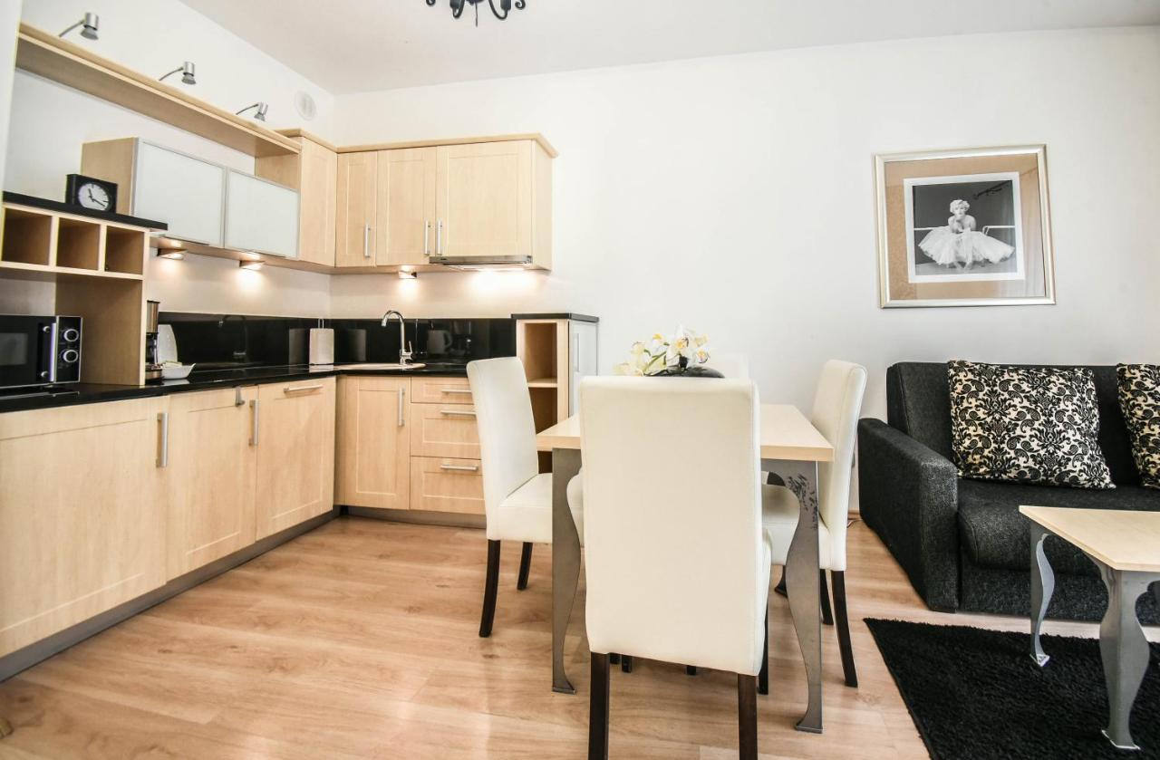 Apartamenty Przy Promenadzie Trzy Korony Z Sypialnia & Parking - Apartamenty Na Wyspie Swinemünde Exterior foto