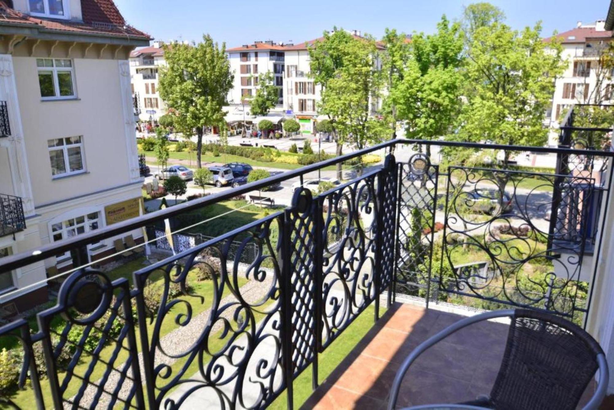 Apartamenty Przy Promenadzie Trzy Korony Z Sypialnia & Parking - Apartamenty Na Wyspie Swinemünde Exterior foto