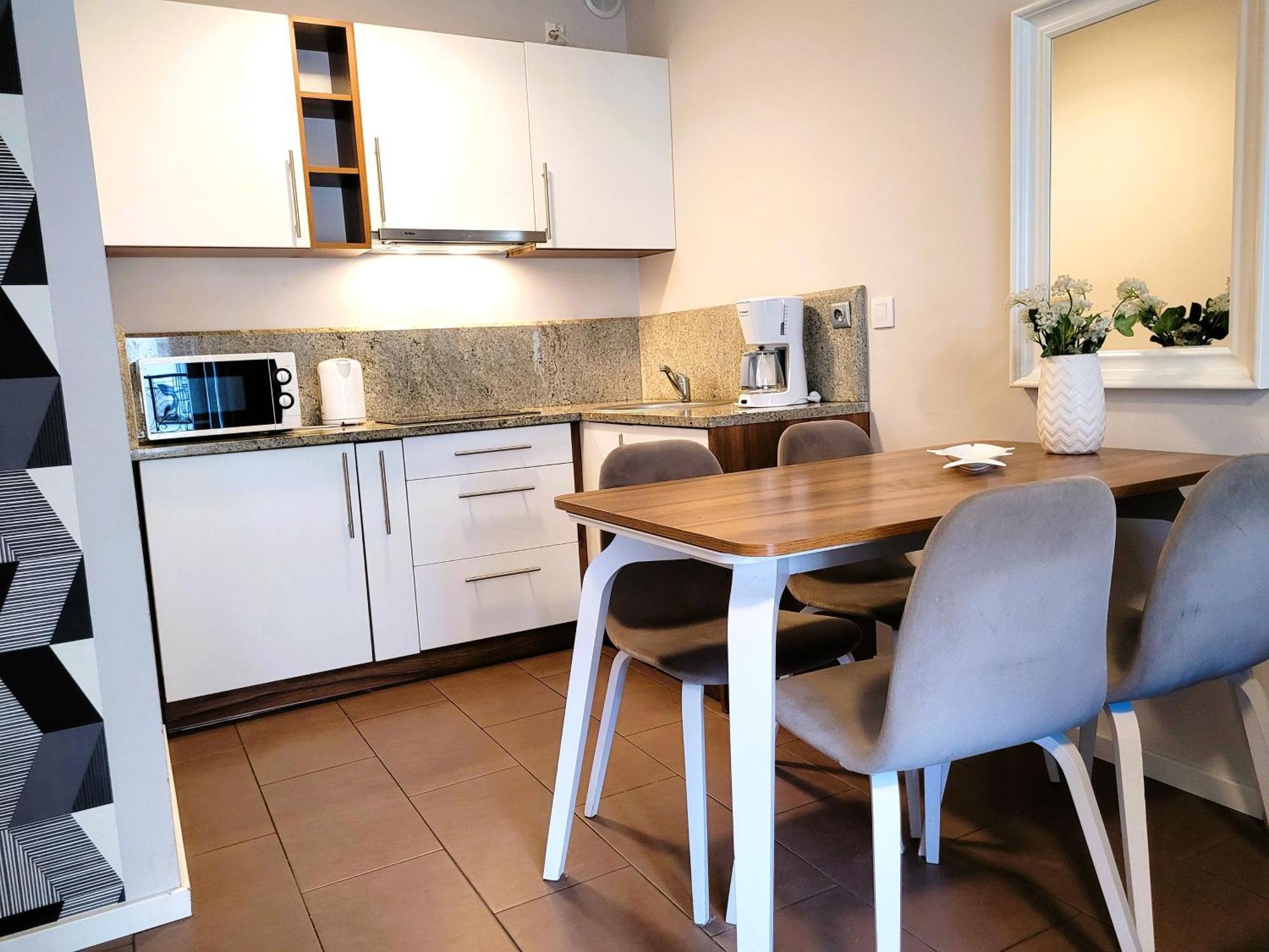 Apartamenty Przy Promenadzie Trzy Korony Z Sypialnia & Parking - Apartamenty Na Wyspie Swinemünde Exterior foto